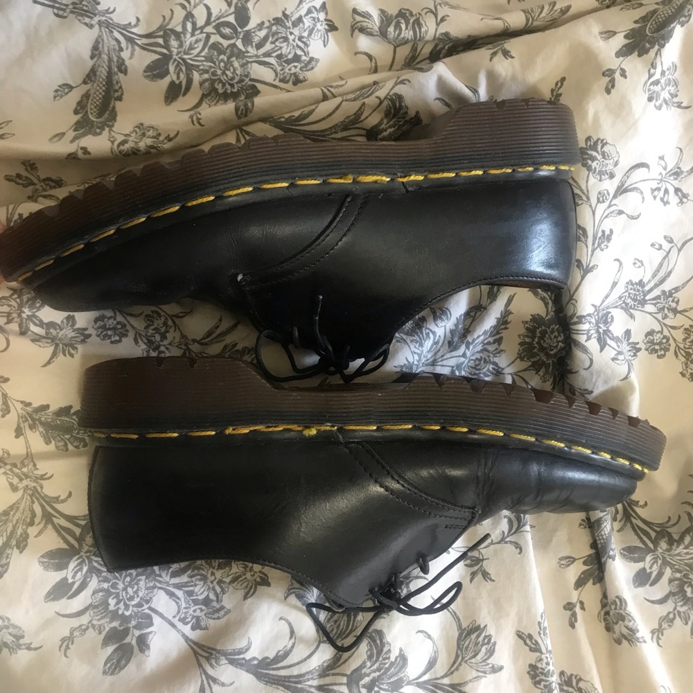 DR MARTENS
